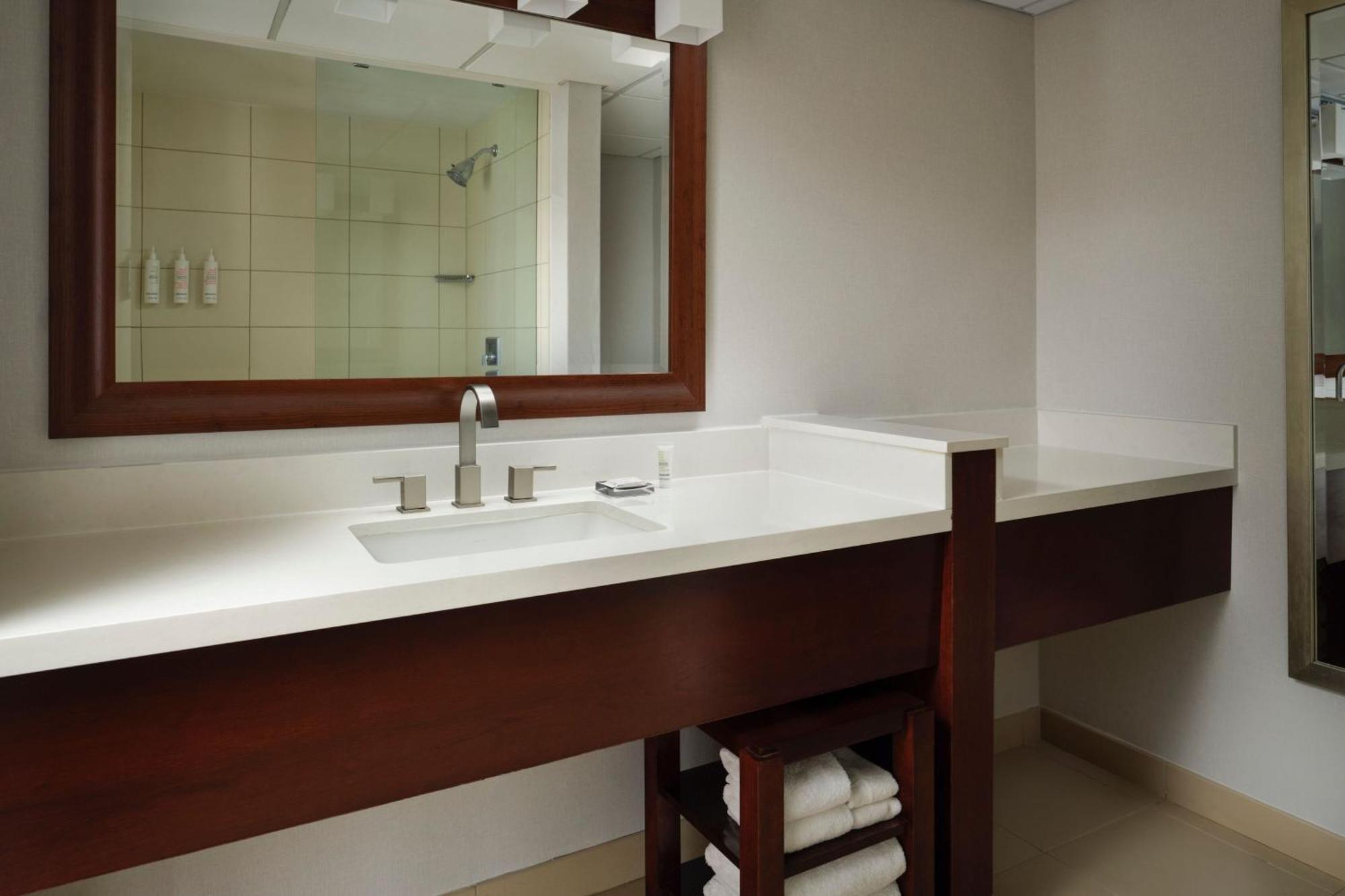 Minneapolis Marriott Northwest Brooklyn Park Dış mekan fotoğraf